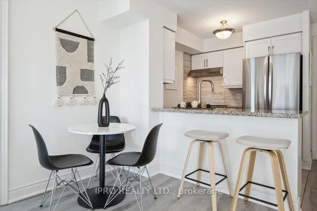 Additional image 13 of 15 Greenview Ave Unit 1514