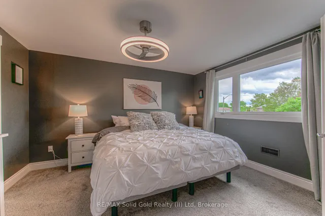 Additional image 31 of 57 Royal Orchard Dr