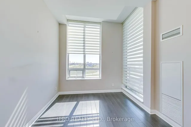 Additional image 30 of 75 Eglinton Ave Unit 106