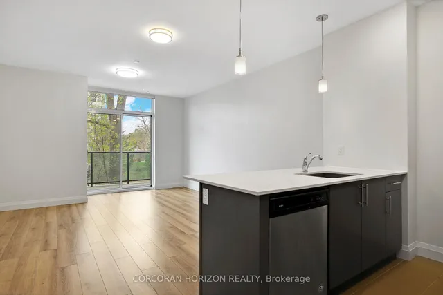 Additional image 15 of 399 Queen St Unit 213