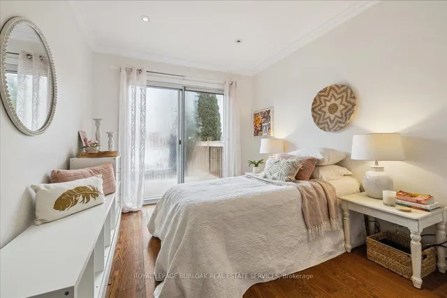 Additional image 16 of 692 Catalina Cres