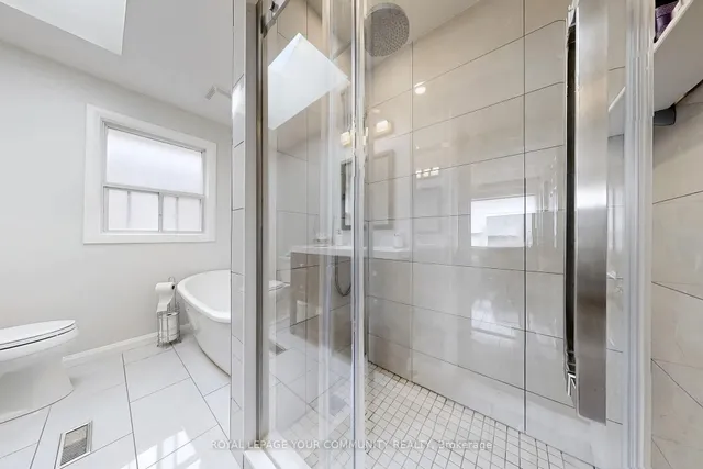 Additional image 25 of 14 Restwell Cres