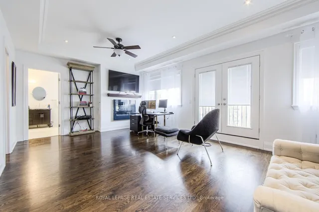 Additional image 21 of 21A Roycrest Ave