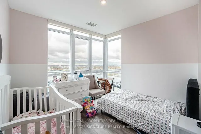 Additional image 27 of 1328 Birchmount Rd Unit Ph01