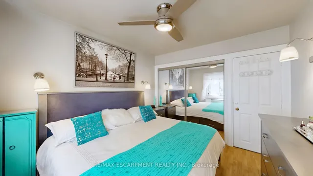 Additional image 13 of 527 Victoria Park Ave