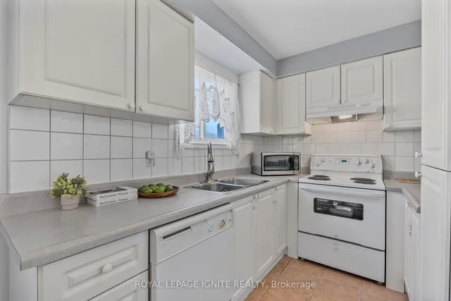 Additional image 22 of 12 Eli Shackleton Crt