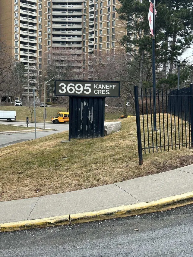 Additional image 2 of 3695 Kaneff Cres Unit 1602