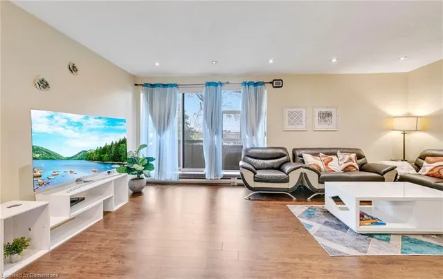 Additional image 17 of 3025 Queen Frederica Dr Unit 201