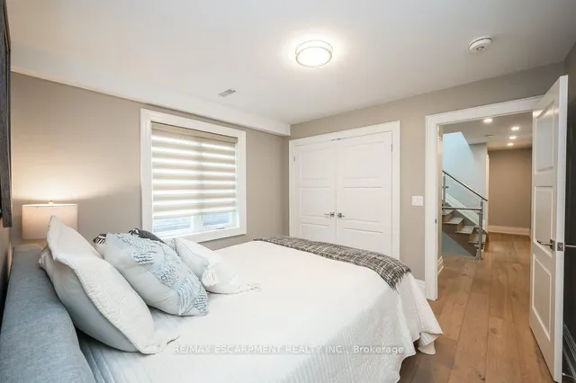 Additional image 17 of 820 Cosburn Ave