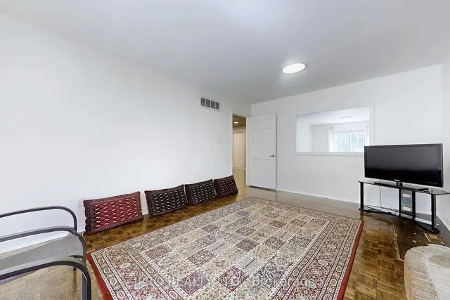 Additional image 9 of 17 Clearcrest Ave