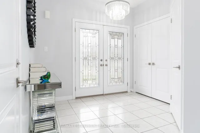 Additional image 4 of 24 Dunvegan Pl