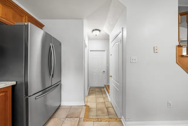 Additional image 18 of 32 Rowland St