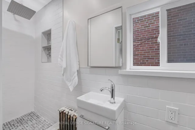 Additional image 21 of 494 Northcliffe Blvd