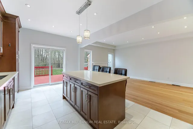 Additional image 14 of 961 Knotty Pine Grve