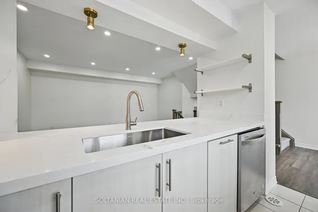 Additional image 9 of 109 Bond Head Crt