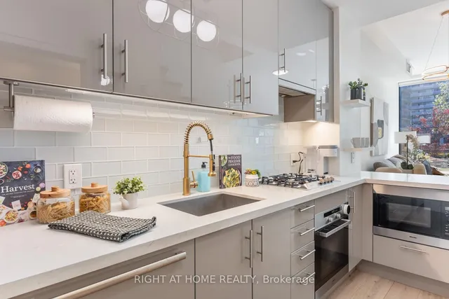 Additional image 17 of 39 Queens Quay Unit 129