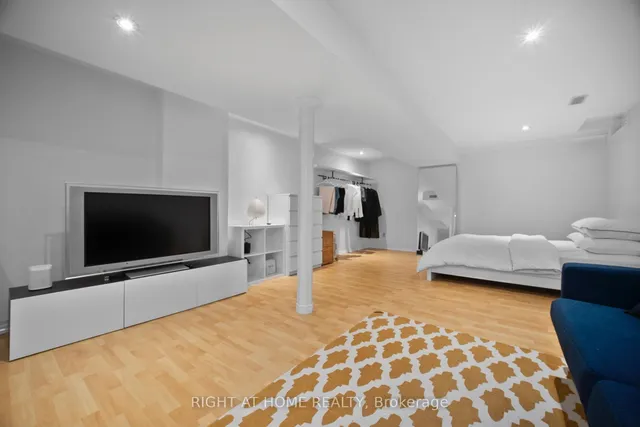 Additional image 34 of 1085 Foxglove Pl