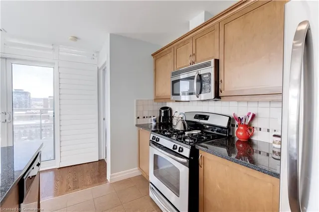 Additional image 5 of 360 Pearl St Unit 1204