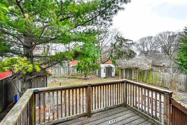 Additional image 35 of 131 Alpine Ave