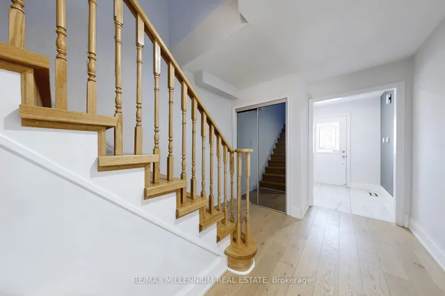 Additional image 6 of 572 Lumberton Cres