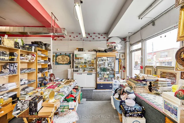 Additional image 31 of 1395 Gerrard St