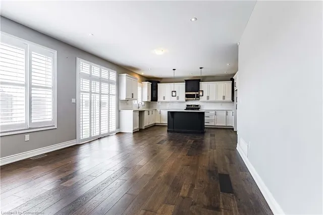 Additional image 14 of 8 Cesar Pl