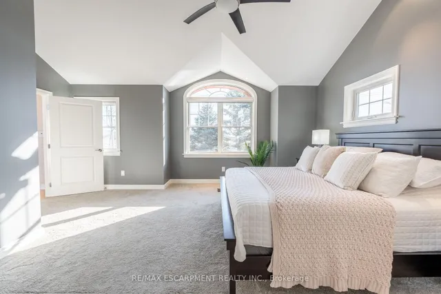 Additional image 45 of 5433 Sixth Line