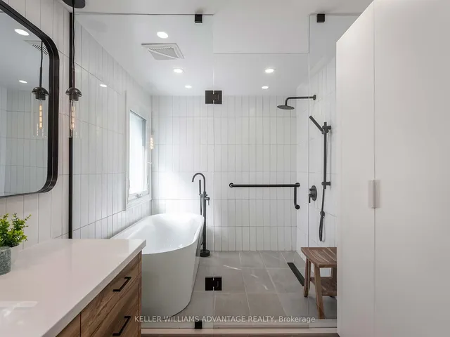 Additional image 27 of 42 Normandy Blvd