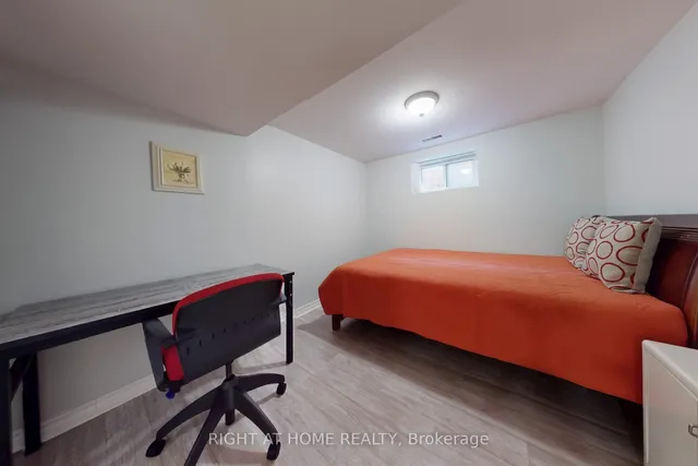 Additional image 37 of 34 Goddard St