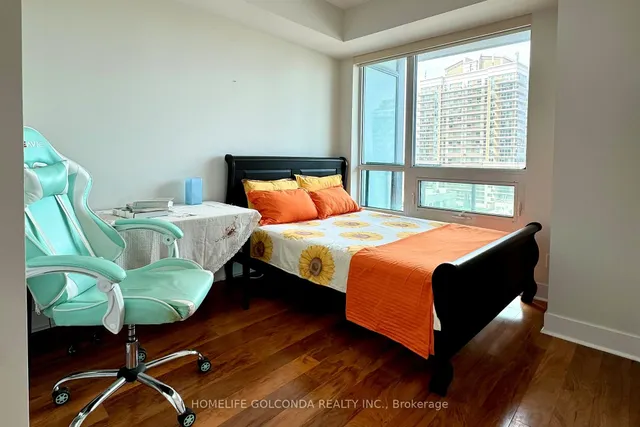 Additional image 13 of 26 Norton Ave Unit 801