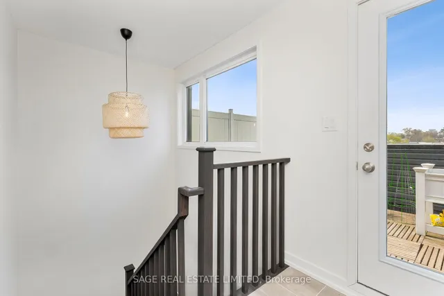 Additional image 28 of 39 Florence St Unit TH4