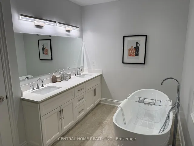 Additional image 17 of 298 Poyntz Ave