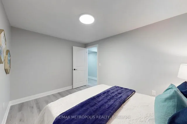 Additional image 35 of 61 ARLETA Ave