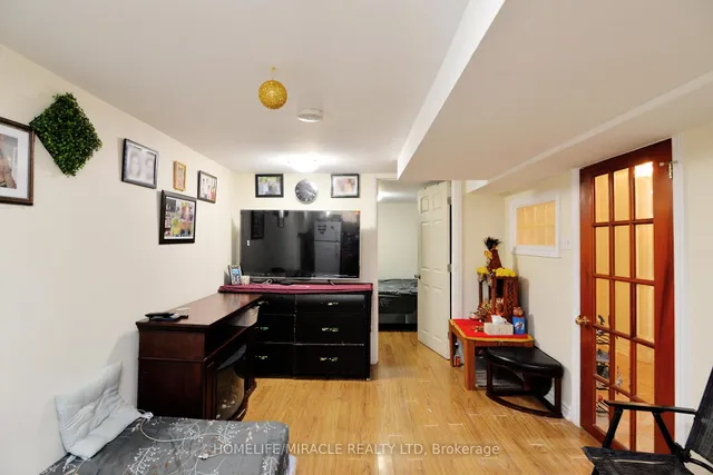 Additional image 39 of 7 Sophia St