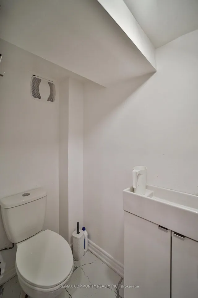 Additional image 30 of 29 Portico Dr