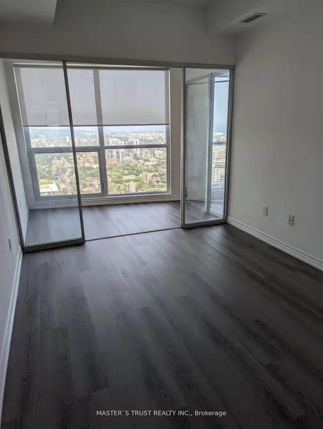 Additional image 6 of 386 Yonge St Unit 5504