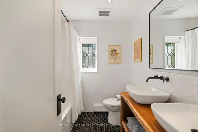 Additional image 24 of 522 Roselawn Ave