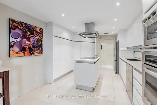 Additional image 21 of 55 Prince Arthur Ave Unit 901