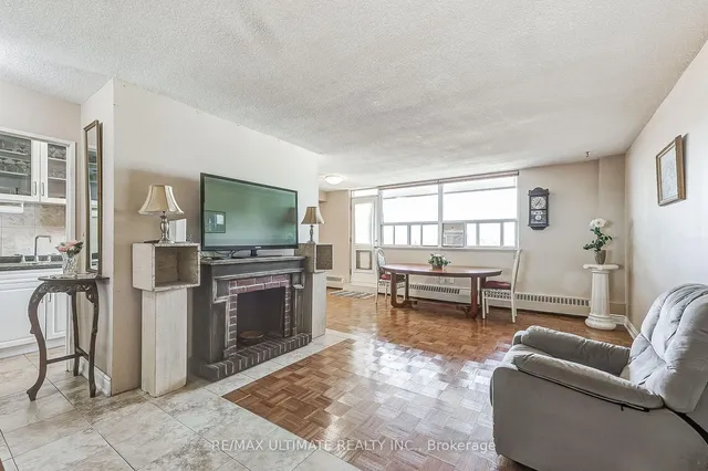 Additional image 13 of 541 Blackthorn Ave Unit 1005