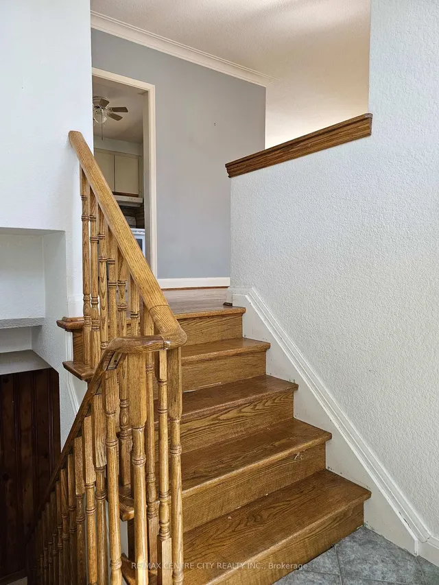 Additional image 20 of 274 Burnett Ave