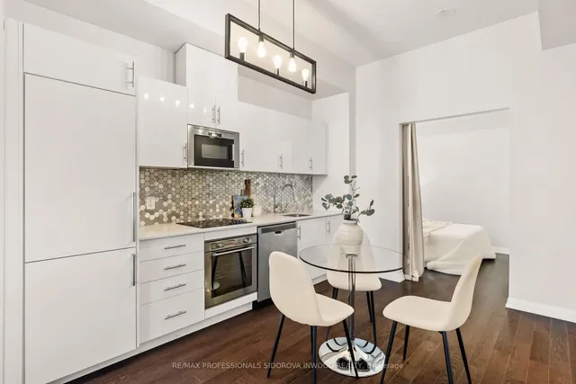 Additional image 4 of 460 Adelaide St Unit 102