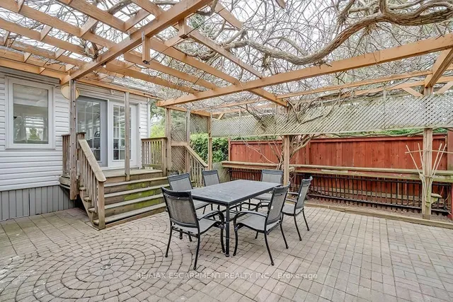 Additional image 42 of 564 Maplehill Dr