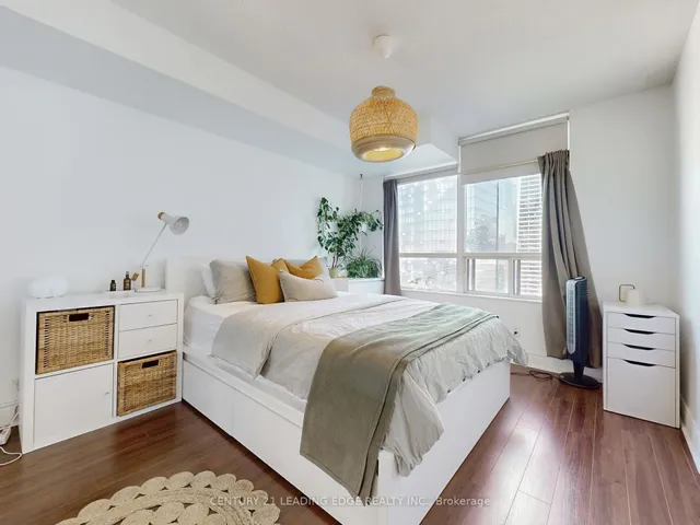 Additional image 9 of 30 Grand Trunk Cres Unit 3503