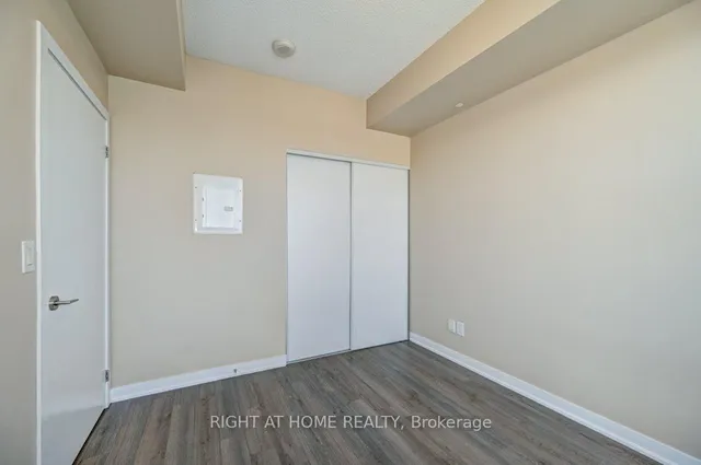 Additional image 20 of 85 Duke St Unit 1212