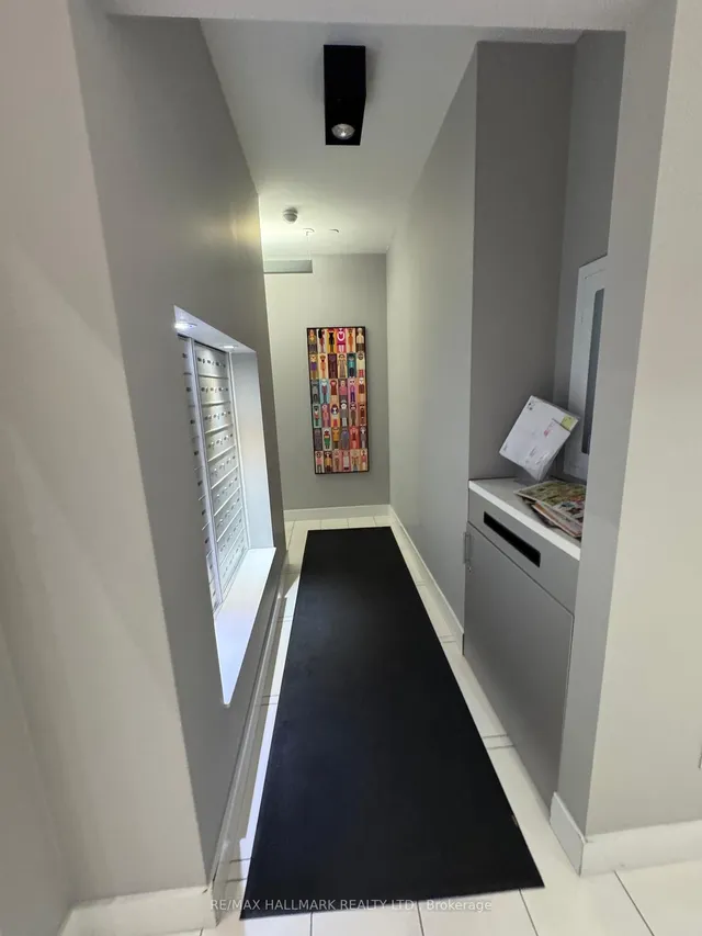 Additional image 19 of 30 Roehampton Ave Unit 418