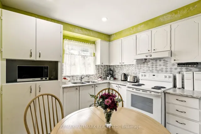 Additional image 12 of 69 White Heather Blvd