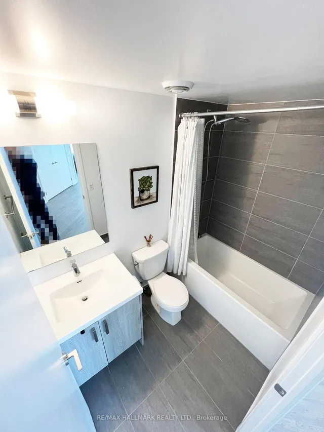 Additional image 10 of 77 Mutual St Unit 2803