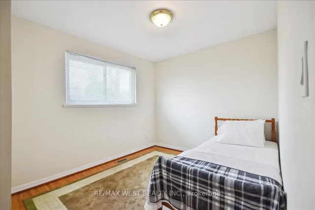 Additional image 6 of 78 Silverstone Dr