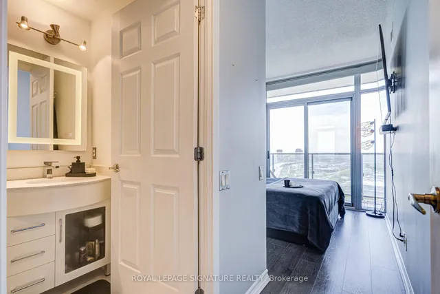 Additional image 28 of 105 The Queensway N/A Unit 2710