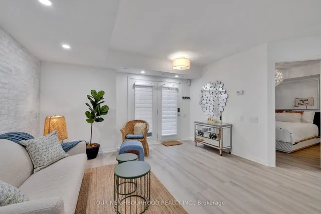 Additional image 10 of 93 The Queensway Ave Unit TH60